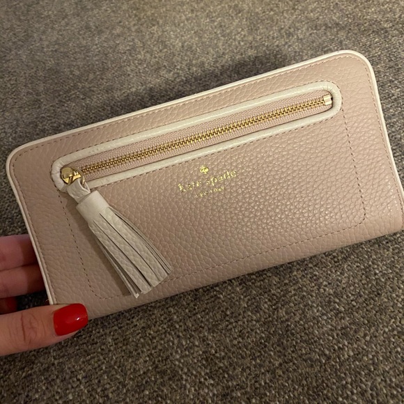 Kate Spade Wallet - Picture 3 of 7